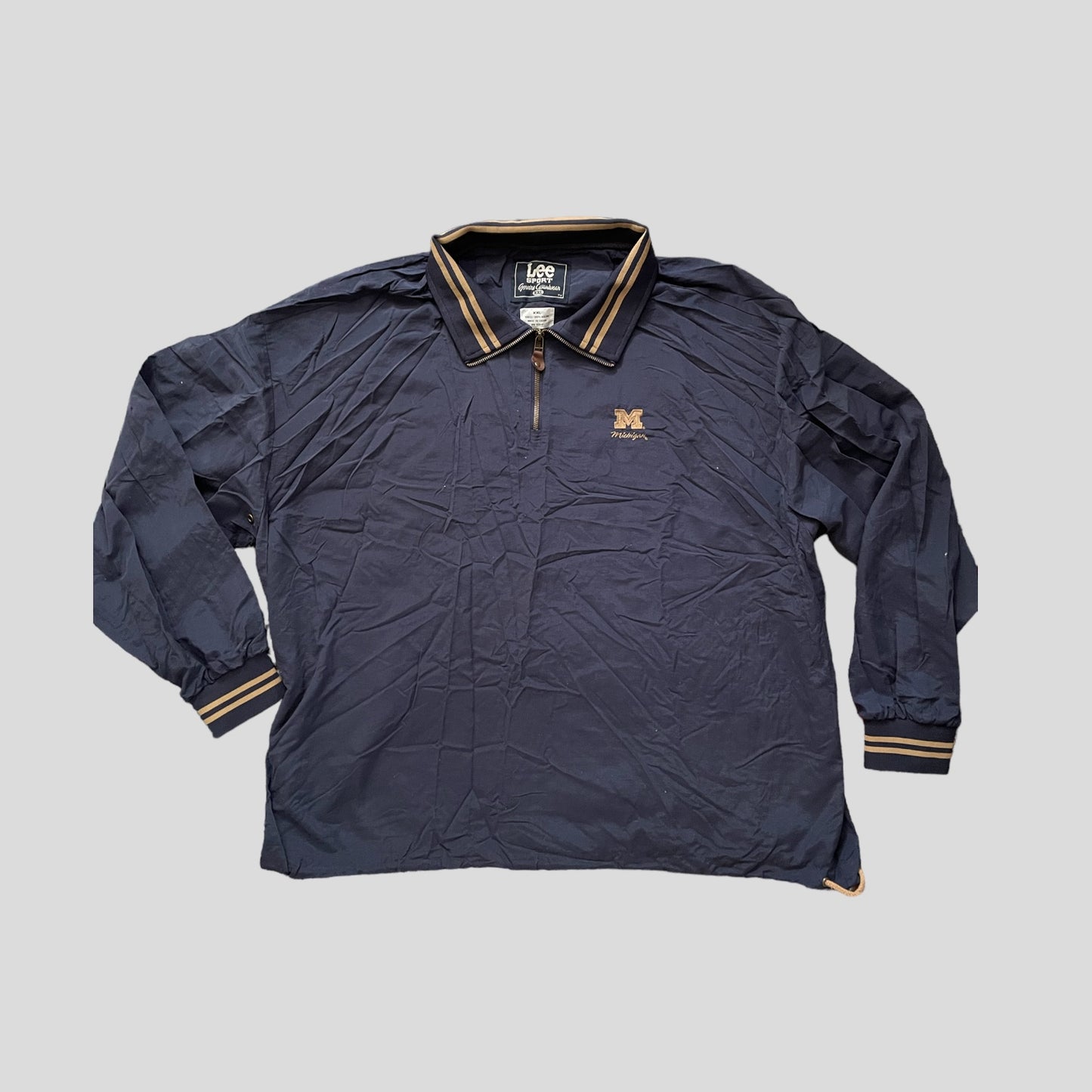 LEE Pullover with Brown Embroidery