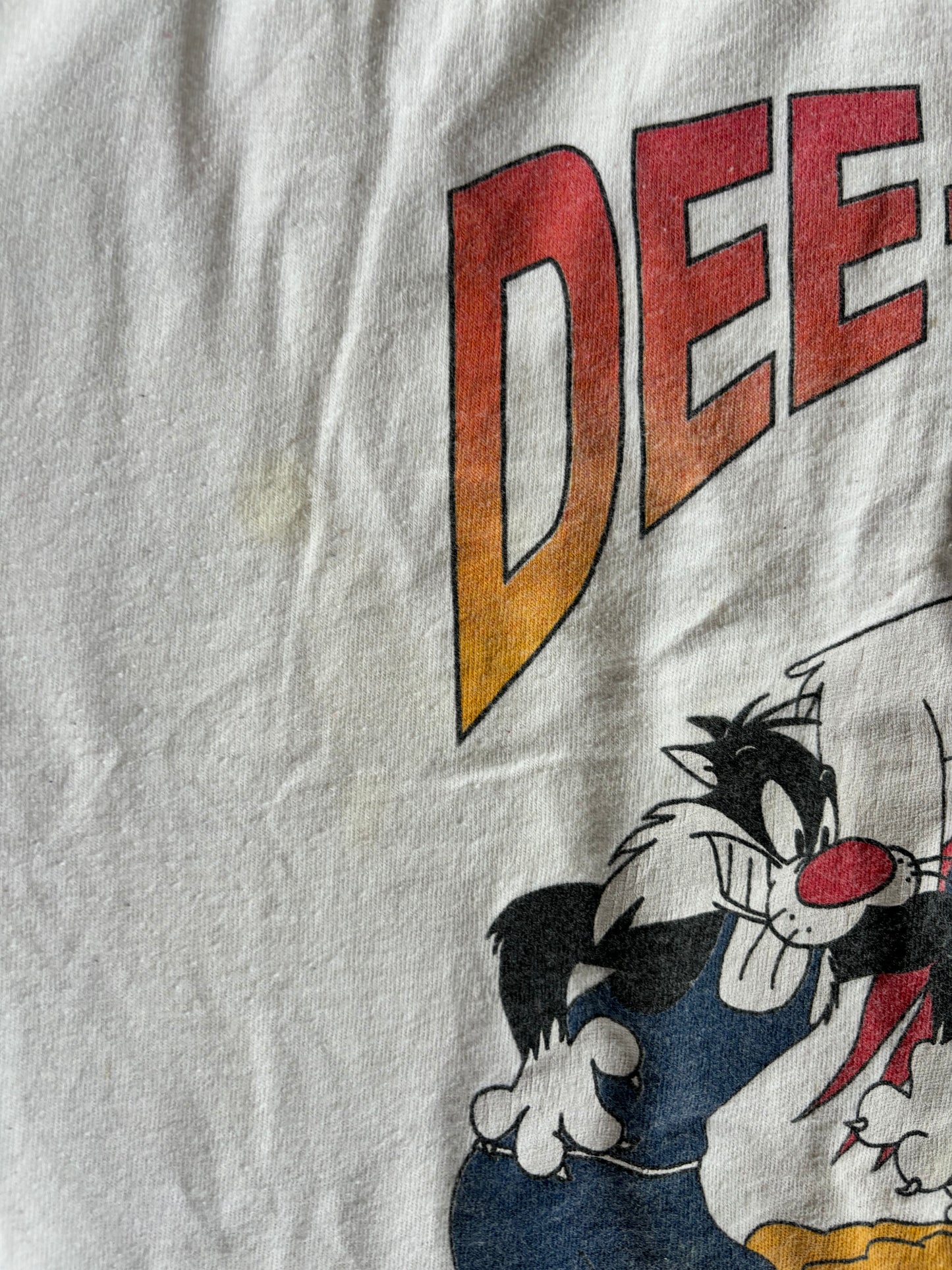 1994 DEE-FENSE Looney Tunes T